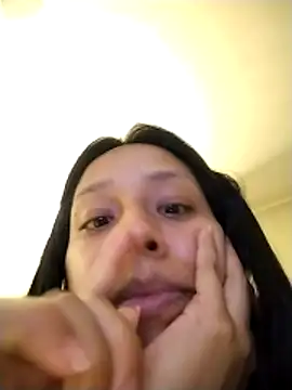 Snapshot of Aleja_1426 chatting on March 2026 09:12:01 PM Aleja 1426 online show from March 2026 09:12:01 PM