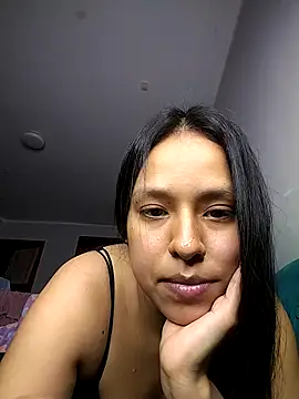 Snapshot of Aleja_1426 chatting on March 2026 05:44:01 AM Aleja 1426 online show from March 2026 05:44:01 AM