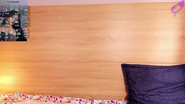 Snapshot of lilith_petit_ chatting on February 2026 01:17:01 PM lilith petit online show from February 2026 01:17:01 PM