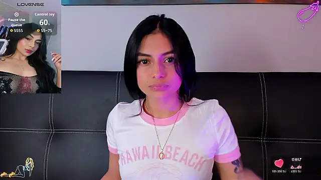 lilith petit  online show from February 2026 10:07:01 PM