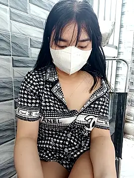 EnzxMoon02 online show from April 2026 05:43:01 AM