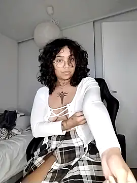 therealsun8 online show from March 2026 06:14:01 AM