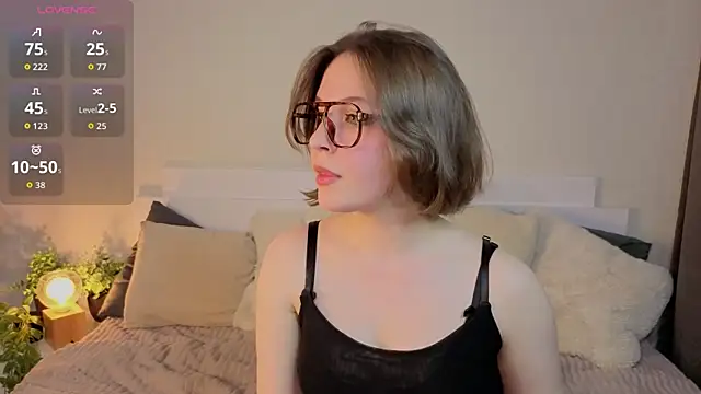 Next2Marie online show from April 2026 05:54:02 AM