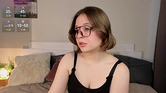 Next2Marie online show from May 2026 05:14:01 AM
