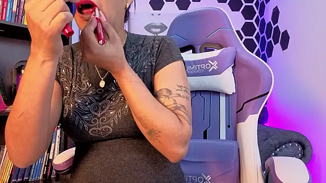 Adie  Brown online show from February 2026 12:44:02 PM