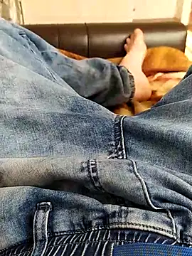 Snapshot of Ivan9iutt chatting on April 2026 06:54:01 AM Ivan9iutt online show from April 2026 06:54:01 AM