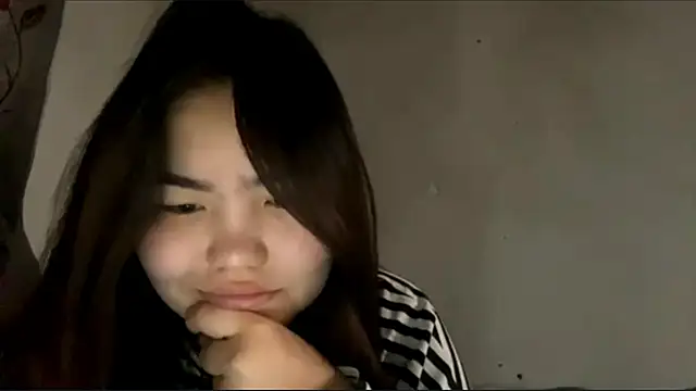 MollyAsian online show from January 2026 05:22:01 AM