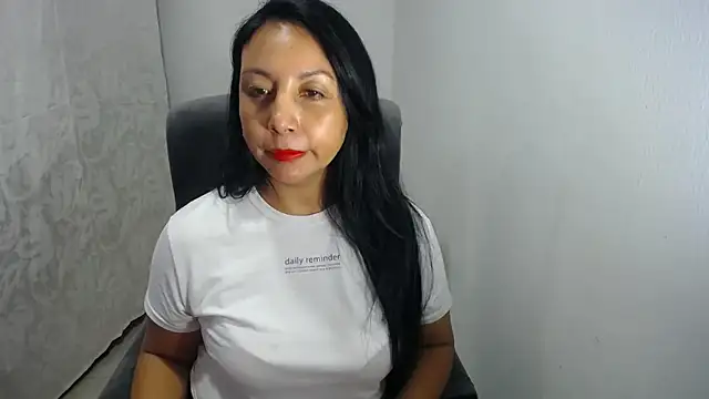 soyElena46 online show from April 2026 02:25:01 PM