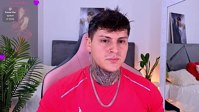 goldenatlasX online show from May 2026 07:53:02 PM