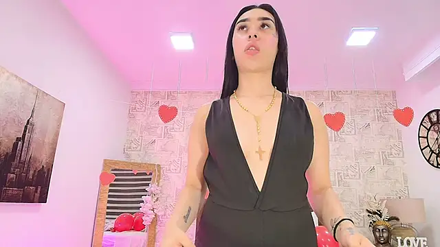 emily clarkk  online show from February 2026 07:18:01 PM