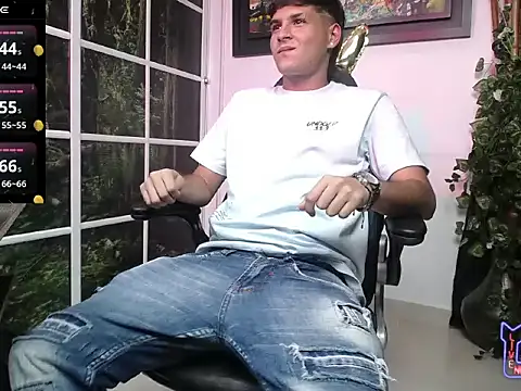 Snapshot of zayn886110 chatting on January 2026 07:18:01 PM zayn886110 online show from January 2026 07:18:01 PM