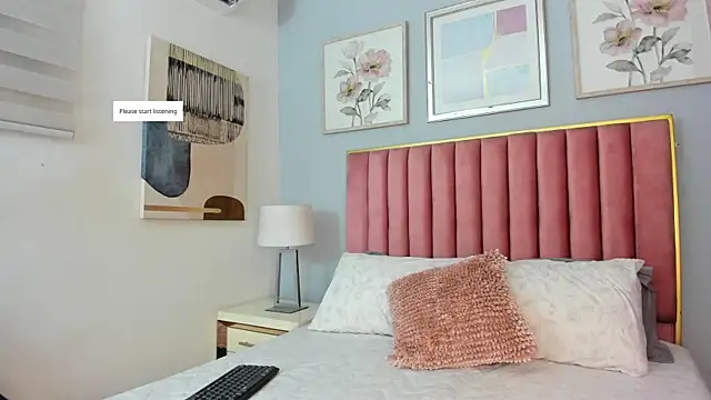 LiaRouse 1 online show from February 2026 07:09:02 PM