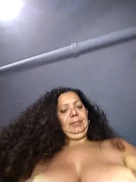 Gorditacarlota online show from May 2026 02:39:01 AM