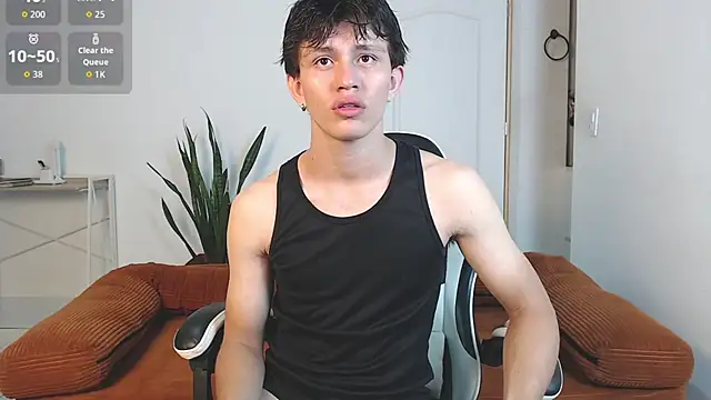 DarrenColleen online show from August 2026 03:23:02 AM