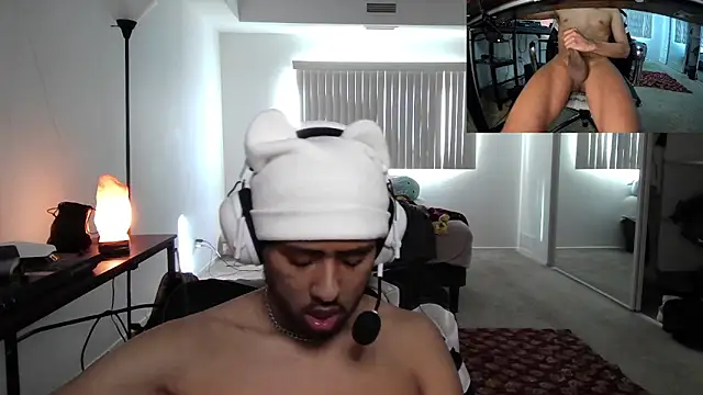 Snapshot of Embersboudoir chatting on February 2026 08:34:01 PM Embersboudoir online show from February 2026 08:34:01 PM