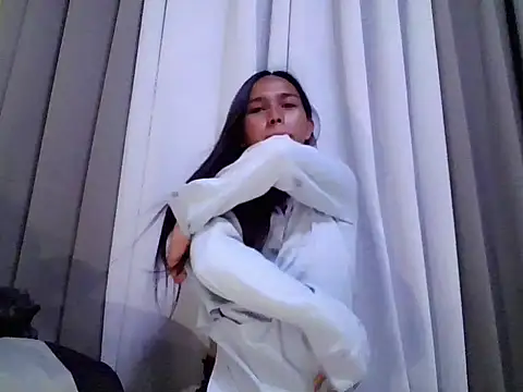 LOVELYMAYUMIE online show from March 2026 12:20:02 PM