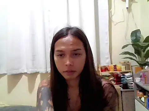 LOVELYMAYUMIE online show from June 2026 05:45:01 PM