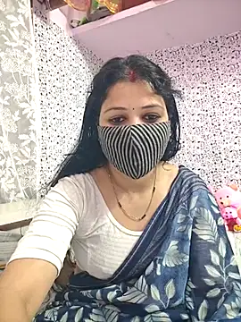 Priyaji7575 online show from March 2026 07:35:02 AM