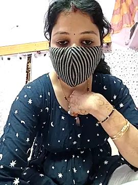 Priyaji7575 online show from March 2026 07:25:01 AM