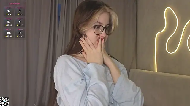 NicolaHulse online show from February 2026 04:16:01 AM