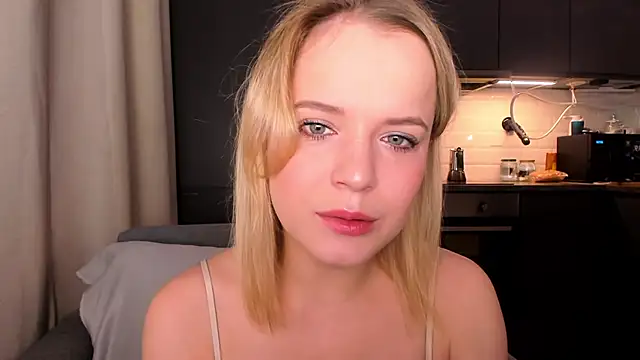 JessicaBeverly  online show from April 2026 06:44:01 AM