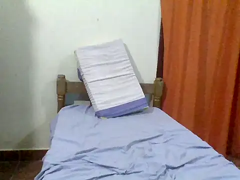 Snapshot of CalmDesire chatting on January 2026 01:42:02 AM CalmDesire online show from January 2026 01:42:02 AM