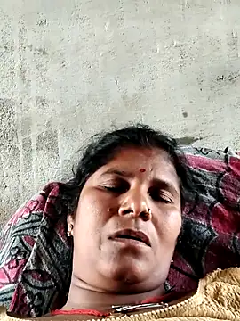 Hot di97 online show from May 2026 11:23:04 PM