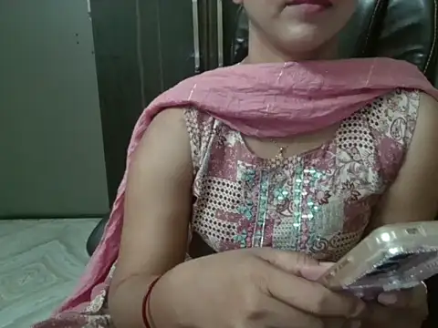 Snapshot of Adaa7 chatting on June 2026 04:55:01 PM Adaa7 online show from June 2026 04:55:01 PM