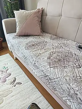 burcu ben online show from June 2026 07:09:01 AM