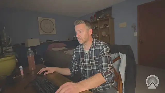 chrisw8140 online show from May 2026 03:44:01 AM