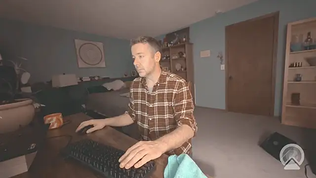 chrisw8140 online show from June 2026 05:51:02 AM