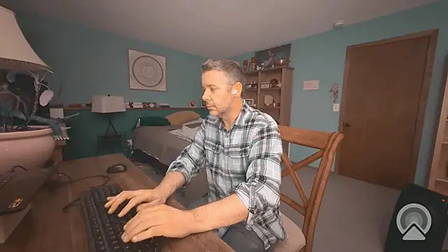 chrisw8140 online show from June 2026 05:21:02 AM