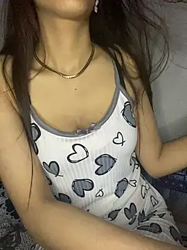 Snapshot of SexyNarRazane chatting on May 2026 05:27:02 AM SexyNarRazane online show from May 2026 05:27:02 AM