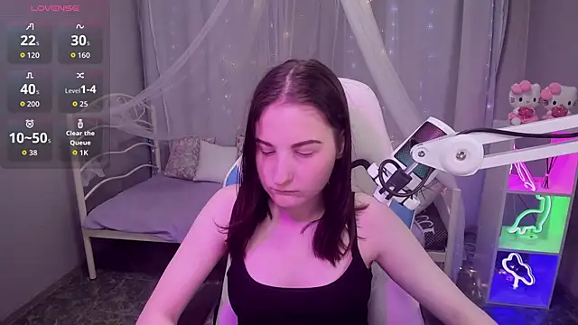 KiraDuvall online show from April 2026 05:55:01 PM