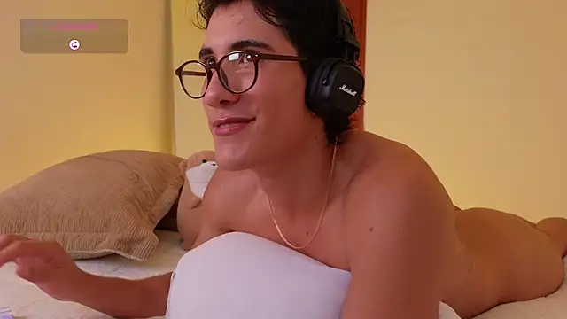 Snapshot of emilio_rivs chatting on February 2026 10:41:02 PM emilio rivs online show from February 2026 10:41:02 PM