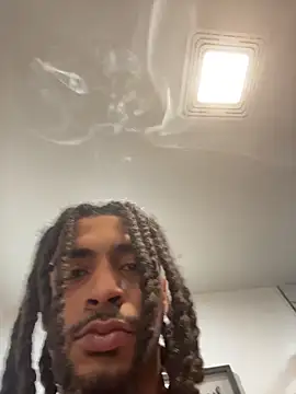 Snapshot of Mellyj053 chatting on March 2026 04:40:02 PM Mellyj053 online show from March 2026 04:40:02 PM