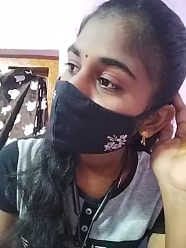 Snapshot of Tamil_Hot_RoyalQueen chatting on February 2026 04:45:02 PM Tamil Hot RoyalQueen online show from February 2026 04:45:02 PM