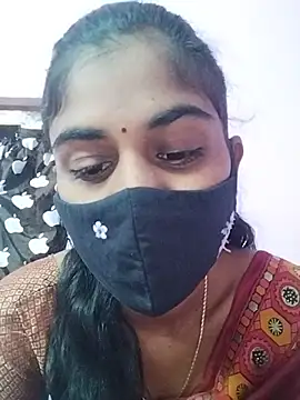 Snapshot of Tamil_Hot_RoyalQueen chatting on February 2026 03:51:02 PM Tamil Hot RoyalQueen online show from February 2026 03:51:02 PM