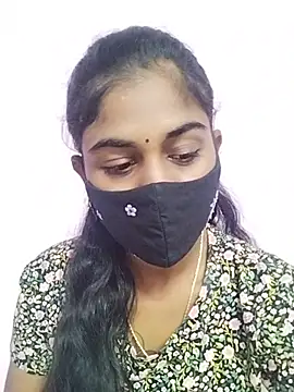 Snapshot of Tamil_Hot_RoyalQueen chatting on February 2026 05:01:01 PM Tamil Hot RoyalQueen online show from February 2026 05:01:01 PM