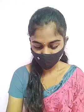 Snapshot of Tamil_Hot_RoyalQueen chatting on March 2026 04:58:01 AM Tamil Hot RoyalQueen online show from March 2026 04:58:01 AM