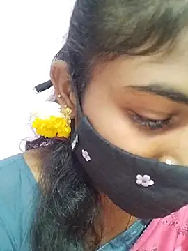 Snapshot of Tamil_Hot_RoyalQueen chatting on March 2026 05:04:01 PM Tamil Hot RoyalQueen online show from March 2026 05:04:01 PM