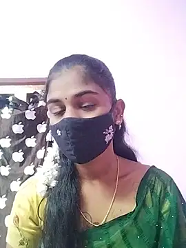 Snapshot of Tamil_Hot_RoyalQueen chatting on March 2026 04:25:02 PM Tamil Hot RoyalQueen online show from March 2026 04:25:02 PM