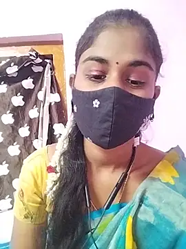 Snapshot of Tamil_Hot_RoyalQueen chatting on March 2026 05:40:01 PM Tamil Hot RoyalQueen online show from March 2026 05:40:01 PM