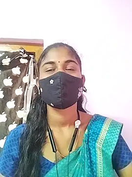 Snapshot of Tamil_Hot_RoyalQueen chatting on March 2026 03:43:01 AM Tamil Hot RoyalQueen online show from March 2026 03:43:01 AM