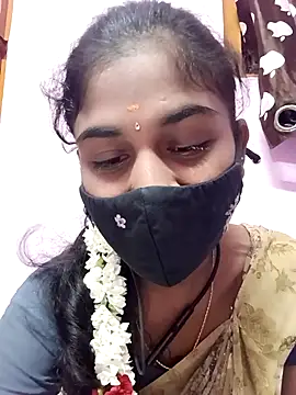 Tamil Hot RoyalQueen online show from May 2026 05:18:02 PM