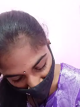 Tamil Hot RoyalQueen online show from June 2026 06:33:02 PM