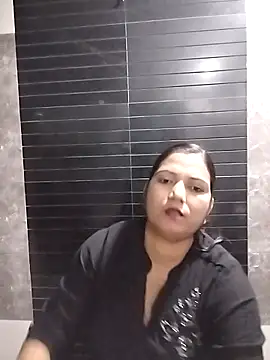 Loveina horny online show from February 2026 06:39:02 AM