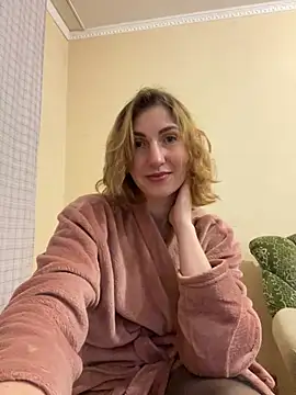 Snapshot of _Crystal_2 chatting on March 2026 06:37:01 PM Crystal 2 online show from March 2026 06:37:01 PM