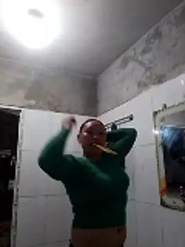 LingLing002 online show from February 2026 11:25:01 PM