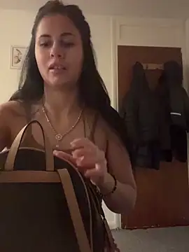 AmbeerGlow online show from January 2026 05:27:01 PM